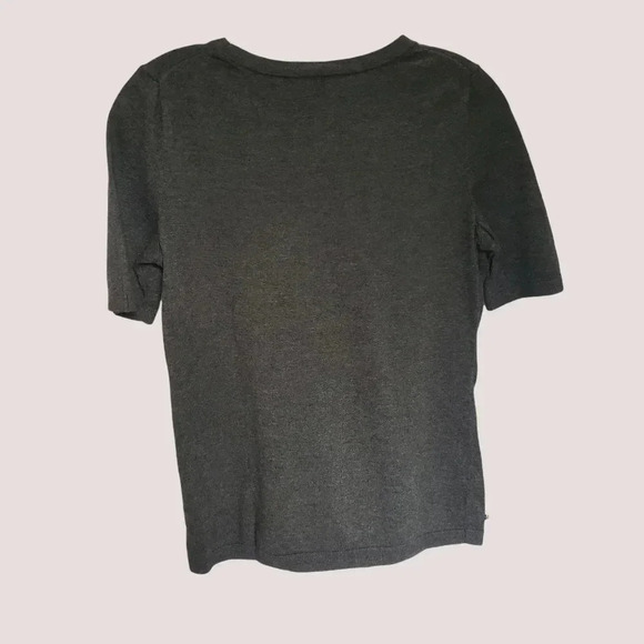 Talbots  flower embellished  Women gray top size smaall petite - Picture 4 of 8